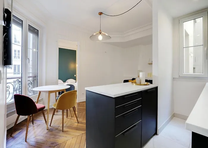 Charming -1br 4p- Bastille Apartment *
