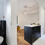 Charming -1br 4p- Bastille *